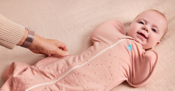 Wie man ein Baby im Winter zum Schlafen anzieht