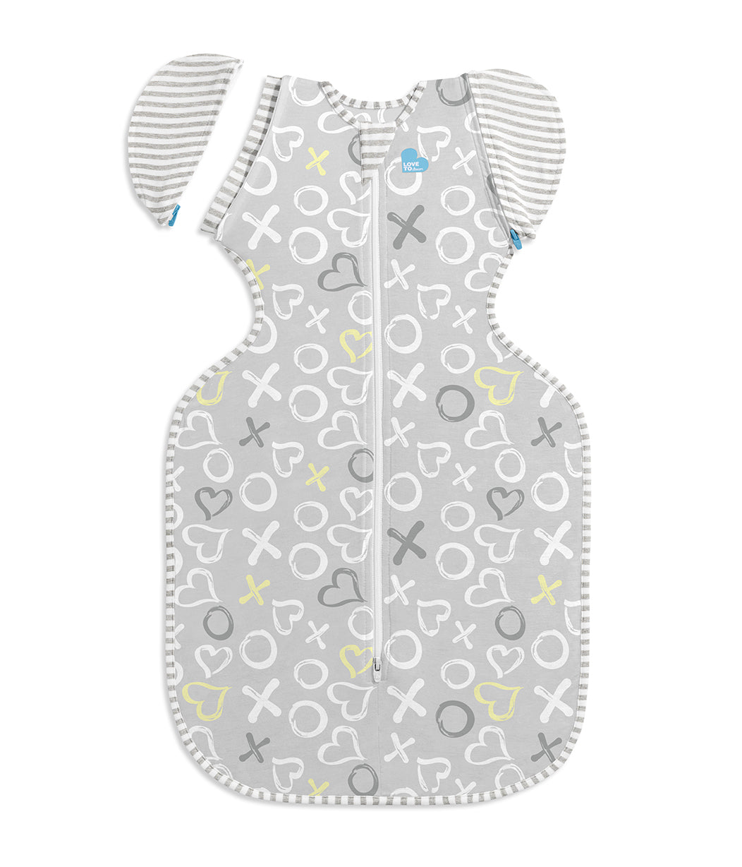 Borsa fasciatoio di transizione Swaddle Up™ Bamboo Light Grey Kisses