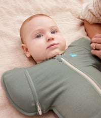 Swaddle Up™ 2-in-1 Übergangspucksack 1.0 TOG Baumwolle Tiefes Oliv