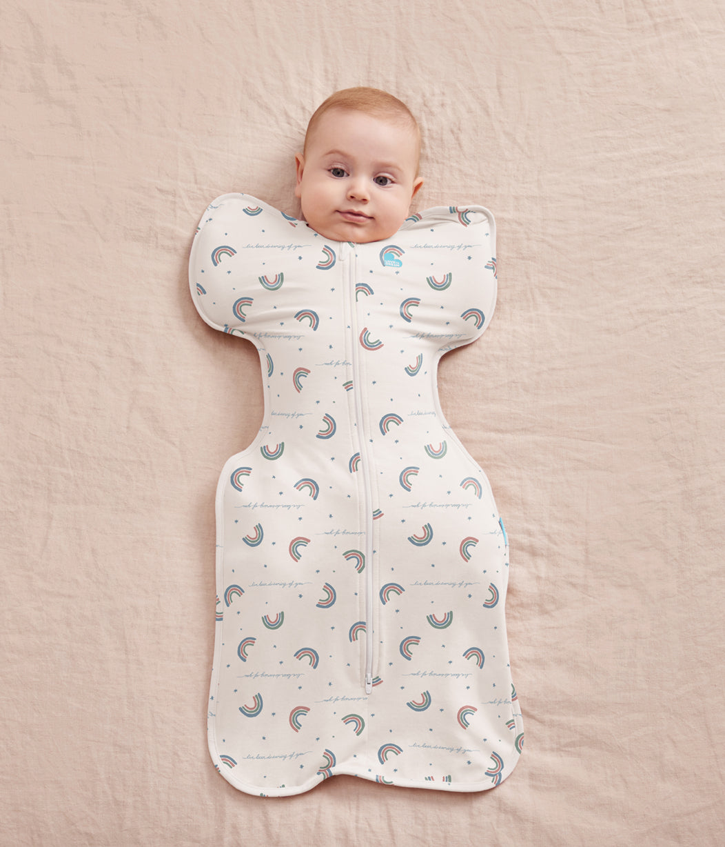Sacco nanna Swaddle Up™ per neonati 1.0 TOG in cotone bianco Rainbow Dream